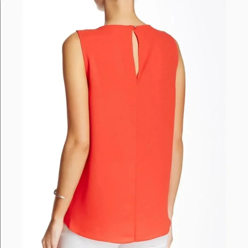 BCBGeneration Front Knot Tank - Picture 2 of 8